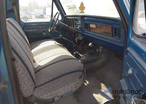 1979 Ford F-250 из США, поврежденный, VIN F26HUEC0584
